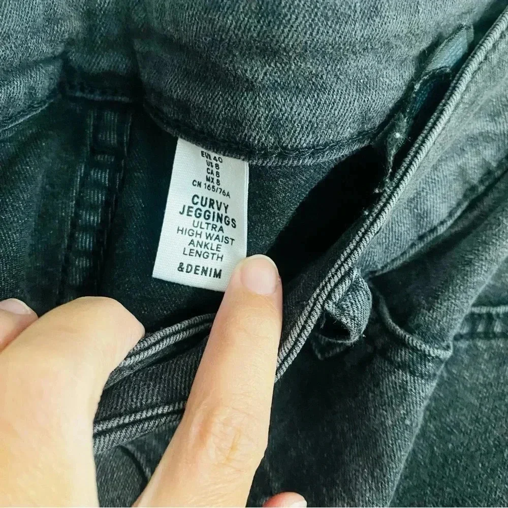 Refuge & HM Skinny Jeans (2 for  $18) - Picture 4 of 4